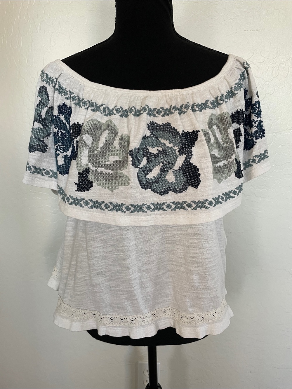 Free People White Off-Shoulder Tunic with Blue and Gray Floral Embroidery
